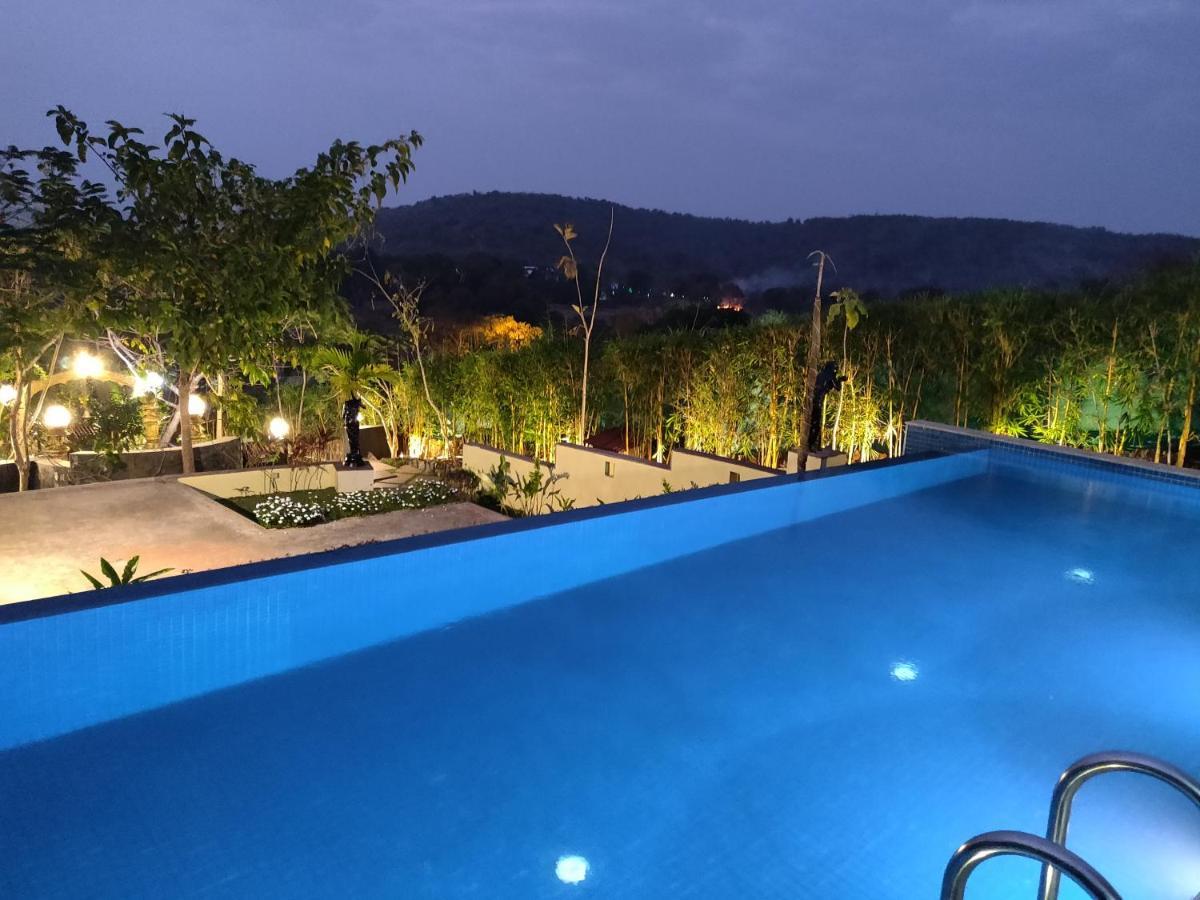 Rock Forest Goa Honeymoon Cottages Калангут Экстерьер фото